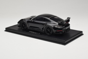 Porsche 911 992 TechArt GTstreet R Negro Con Llantas Negras TechArt 1:18 REMC012 Resina - imagen 5 de 6