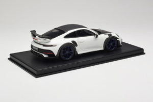 Porsche 911 992 TechArt GTstreet R Blanco Con Llantas Azules TechArt 1:18 REMC014 Resina - imagen 3 de 6