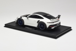 Porsche 911 992 TechArt GTstreet R Blanco Con Llantas Azules TechArt 1:18 REMC014 Resina - imagen 5 de 6