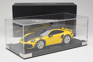 Porsche 911 992 TechArt GTstreet R Amarillo Con Llantas Blancas TechArt 1:18 REMC015 Resina - imagen 6 de 6