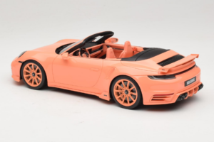 Porsche 911 992 Turbo S Cabriolet Brabus 900 Peetch GT Spirit 1:18 GT564 Resina - imagen 5 de 6