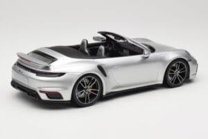 Porsche 911 992 Turbo S Descapotable Plata Minichamps 1:18 155069082 Metal - imagen 2 de 6