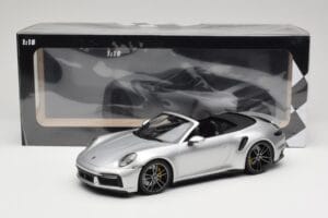 Porsche 911 992 Turbo S Descapotable Plata Minichamps 1:18 155069082 Metal - imagen 6 de 6