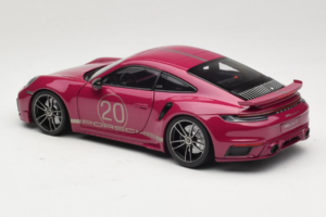 Porsche 911 992 Turbo S Coupe Sport Design Rojo Minichamps 1:18 113069075 Metal - imagen 7 de 8