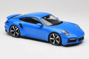 Porsche 911 992 Turbo S Gentian Azul Minichamps 1:18 155069074 Metal - imagen 4 de 6