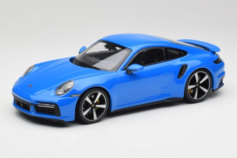 Porsche 911 992 Turbo S Gentian Azul Minichamps 1:18 155069074 Metal