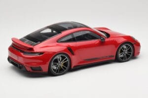 Porsche 911 992 Turbo S Rojo Minichamps 1:18 155069070 Metal - imagen 2 de 6