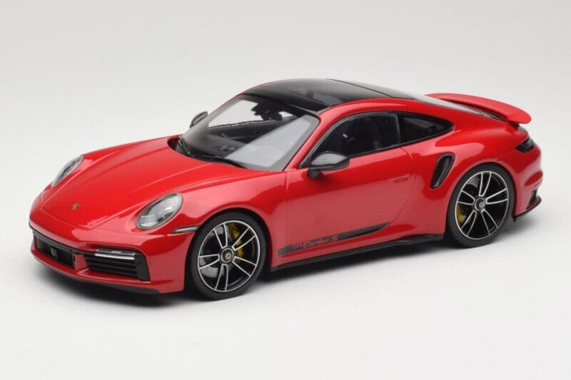 Porsche 911 992 Turbo S Rojo Minichamps 1:18 155069070 Metal
