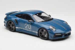 Porsche 911 992 Turbo S Sport Design Package Gentian Blue Metallic Minichamps 1:18 155069170 Metal - imagen 4 de 6