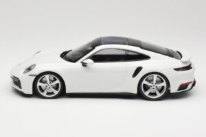Porsche 911 Turbo S 992 Blanco Minichamps 1:18 WAP0211620RTRB Metal - imagen 3 de 6