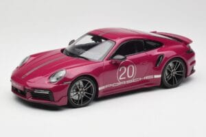 Porsche 911 992 Turbo S con Sport Design Package Rojo Minichamps 1:18 155069172 Metal