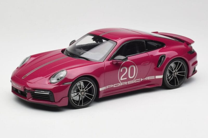 Porsche 911 992 Turbo S con Sport Design Package Rojo Minichamps 1:18 155069172 Metal