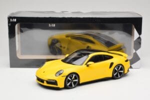 Porsche 911 992 Turbo S Amarillo Minichamps 1:18 155069071 Metal - imagen 6 de 6