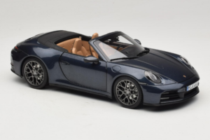 Porsche 911 992.2 Carrera Descapotable Yachting Blue Norev 1:18 187180 Metal - imagen 6 de 8