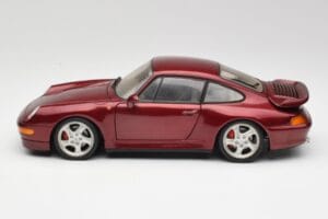 Porsche 911 993 Turbo Arena Rojo Metálico UT Models 1:18 27811 Metal - imagen 4 de 8