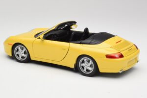 Porsche 911 996 Descapotable Speed Amarillo UT Models 1:18 27906 Metal - imagen 7 de 8