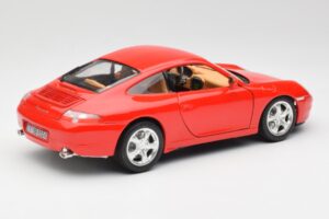 Porsche 911 996 Carrera 4 Rojo Bburago 1:18 30085 Metal - imagen 3 de 8
