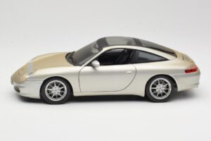 Porsche 911 996 Carrera 4S Plata Maisto 1:18 WAP02102212 Metal - imagen 4 de 8