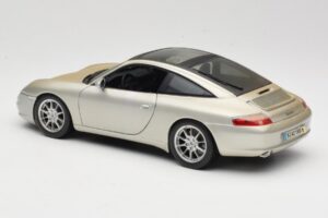 Porsche 911 996 Carrera 4S Plata Maisto 1:18 WAP02102212 Metal - imagen 7 de 8