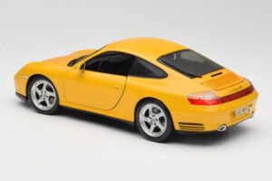 Porsche 911 996 Carrera 4S Amarillo Maisto 1:18 WAP02101610 Metal - imagen 7 de 8