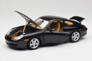 Porsche 911 996 Carrera Negro Gate 1:18 1043 Metal - imagen 2 de 8