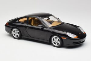 Porsche 911 996 Carrera Negro Gate 1:18 1043 Metal - imagen 6 de 8