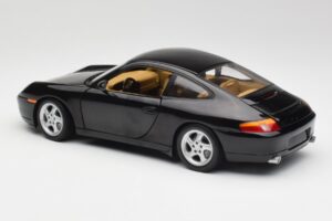 Porsche 911 996 Carrera Negro Gate 1:18 1043 Metal - imagen 7 de 8