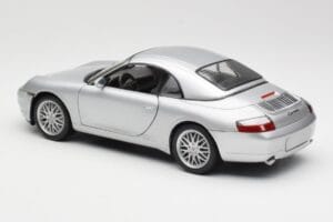 Porsche 911 996 Carrera Cabriolet Plata Hot Wheels 1:18 213595 Metal - imagen 7 de 8