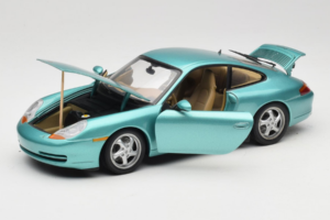 Porsche 911 996 Green Metallic UT Models 1:18 27901 Metal - imagen 2 de 8