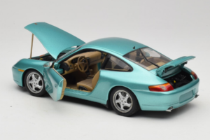 Porsche 911 996 Green Metallic UT Models 1:18 27901 Metal - imagen 5 de 8
