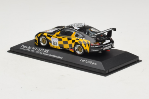 Porsche 911 996 GT3 RS #83 Rosa / Babini 24 Hours of Le Mans 2001 Minichamps 1:43 400016983 Metal - imagen 3 de 4