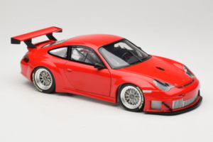 Porsche 911 996 GT3 RSR FIA GT 2004 Rojo Minichamps 1:18 100046400 Metal - imagen 6 de 8
