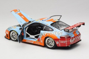 Porsche 911 996 GT3 RSR #73 Y. Lambert / C. Lefort / R. Iannetta 24 Hours of Le Mans 2006 Minichamps 1:18 100066473 Metal - imagen 5 de 8