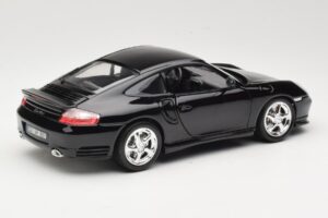 Porsche 911 996 Turbo Negro Bburago 1:18 18-12030 Metal - imagen 3 de 8