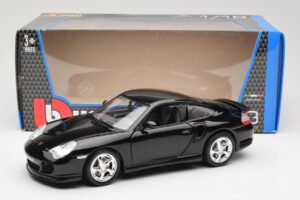 Porsche 911 996 Turbo Negro Bburago 1:18 18-12030 Metal - imagen 8 de 8