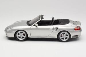 Porsche 911 996 Turbo Cabriolet Plata Maisto 1:18 31660 Metal - imagen 4 de 8