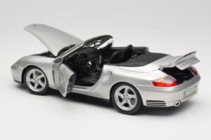 Porsche 911 996 Turbo Cabriolet Plata Maisto 1:18 31660 Metal - imagen 5 de 8