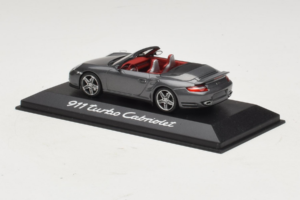 Porsche 911 997 Turbo Cabriolet Grey Metallic Minichamps 1:43 WAP02015218 Metal - imagen 3 de 4