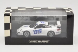 Porsche 911 997 GT3 Cup #5 Presentation 2005 Minichamps 1:43 400056400 Metal - imagen 4 de 4