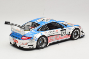 Porsche 911 997 GT3 R #123 Muhlner Motorsport E. Fumal / E. Thiry 24 Hours of Spa 2011 Minichamps 1:18 151118923 Metal - imagen 2 de 6