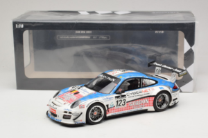 Porsche 911 997 GT3 R #123 Muhlner Motorsport E. Fumal / E. Thiry 24 Hours of Spa 2011 Minichamps 1:18 151118923 Metal - imagen 6 de 6