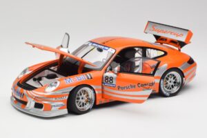 Porsche 911 997 GT3 R #88 Porsche Consulting 2005 AUTOart 1:18 77821 Metal - imagen 2 de 8