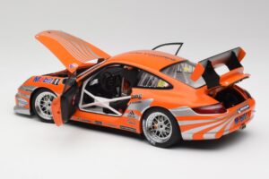 Porsche 911 997 GT3 R #88 Porsche Consulting 2005 AUTOart 1:18 77821 Metal - imagen 5 de 8