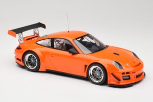 Porsche 911 997 GT3 R Street Naranja Minichamps 1:18 151108901 Metal - imagen 4 de 6