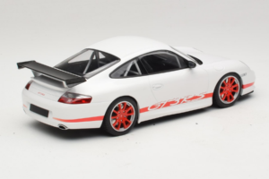 Porsche 911 996 GT3 RS Blanco Franja Roja Minichamps 1:18 155062020 Metal - imagen 2 de 6