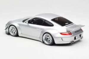 Porsche 911 997 RWB Abu Dhabi IXO 1:18 18CMC166 Metal - imagen 5 de 6