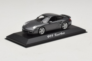Porsche 911 997 Turbo Grey Metallic Minichamps 1:43 WAP02013016 Metal - imagen 2 de 5