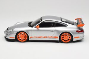 Porsche 911 997.1 GT3 RS Plata con Llantas Naranjas Minichamps 1:18 155062120 Metal - imagen 3 de 6