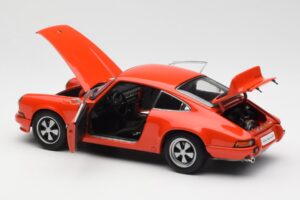 Porsche 911 Carrera RS 2.7 Naranja AUTOart 1:18 78057 Metal - imagen 5 de 8
