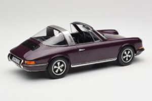Porsche 911 E Targa Morado Norev 1:18 187644 Metal - imagen 3 de 7